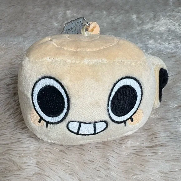 Shelly dandy’s world keychain plush - Picture 4 of 5